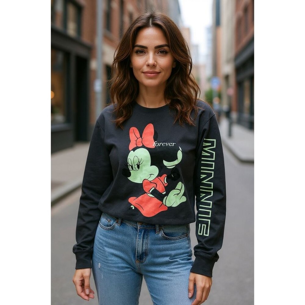 NEW Disney Minnie Mouse Graphic Tee Womens M Grey Asphalt Sleeve Spellout Shirt